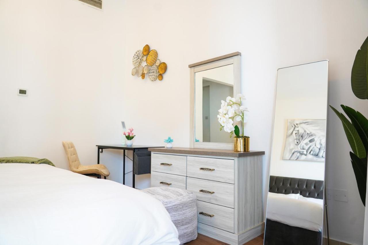 Charming 1br With Stunning Sea&marina Views Appartement Dubai